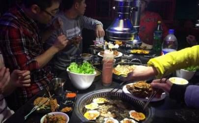 梦见吃大餐是什么预兆 梦见吃很丰盛的大餐插图